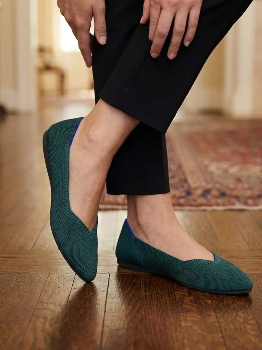 EUC Retired Rothy's Emerald Green Almond Toe The Flat